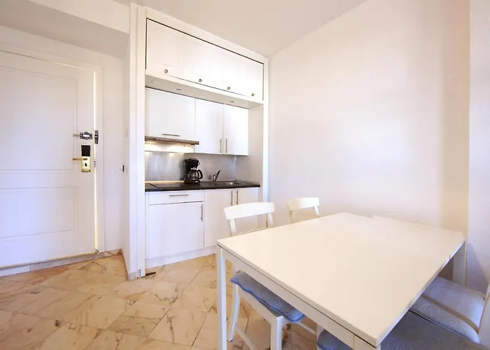 Romana Playa Elviria Apartament *