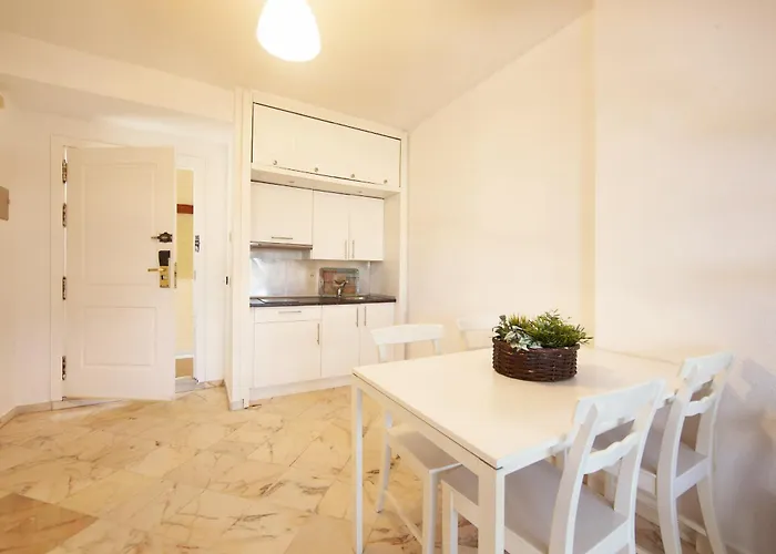 Romana Playa Elviria Apartmán *